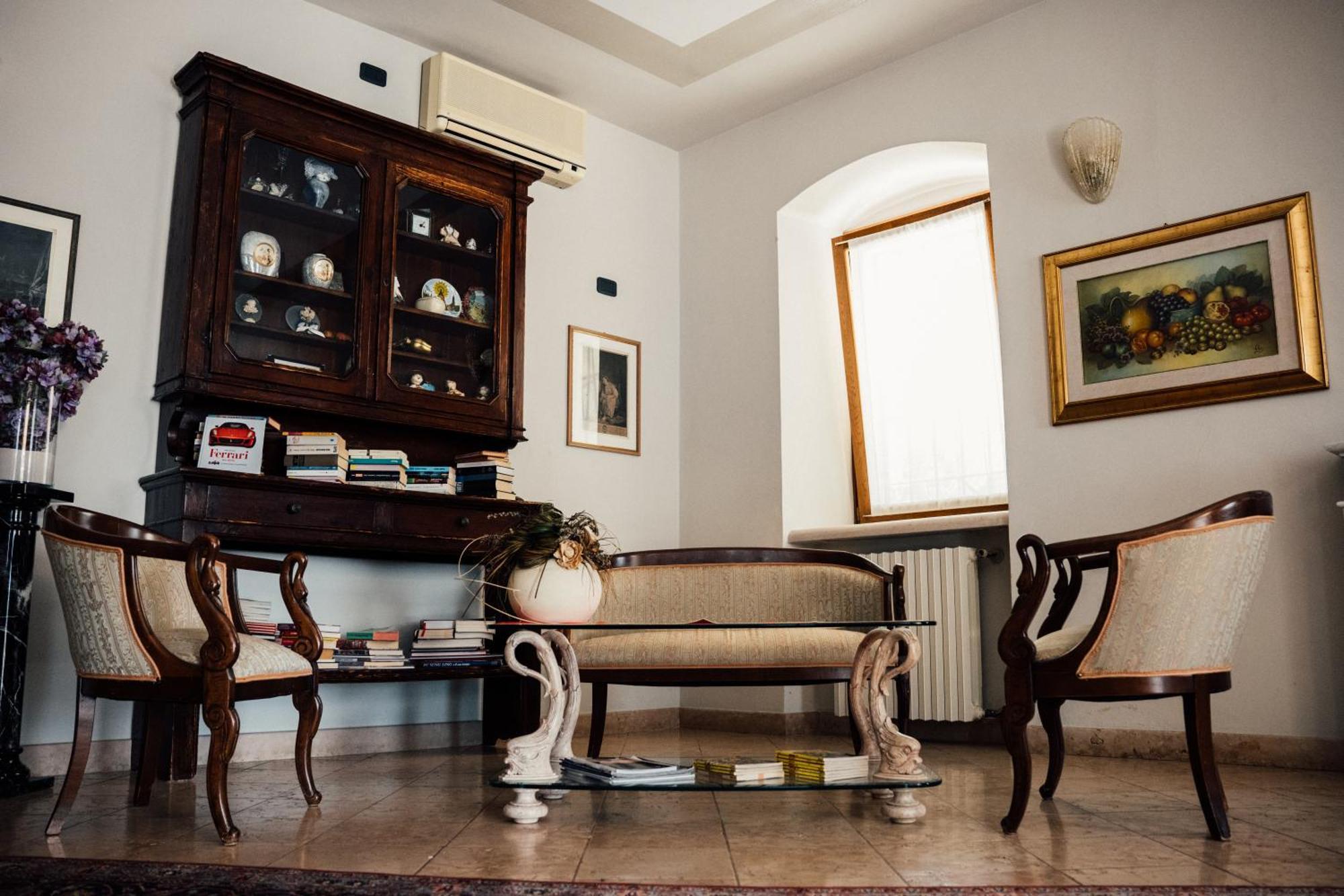 Albergo La Meridiana Кастельнуово-дель-Гарда Экстерьер фото